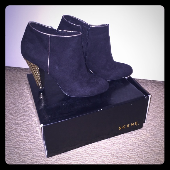 Shoe Dazzle Shoes - Black Ankle Bootie With Gold Heel