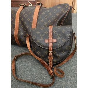 AUTHENTIC LOUIS VUITTON CHANTILLY MM CROSSBODY BAG