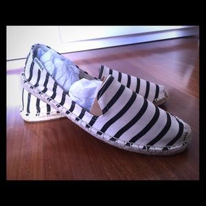 SOLUDOS Classic Stripe Smoking Slipper