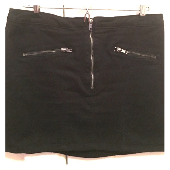 H&M divided black zipper mini skirt - Picture 1 of 3