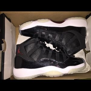 Jordan Retro 11 72-10 6.5y