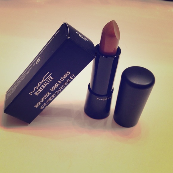 Mac lipstick