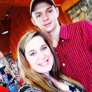 Meet your Posher, Marissa