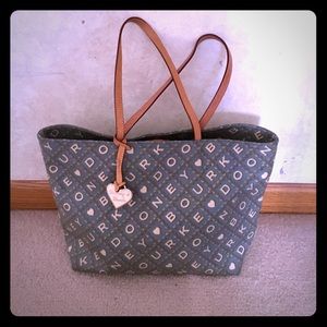 Authentic Dooney & Bourke tote bag