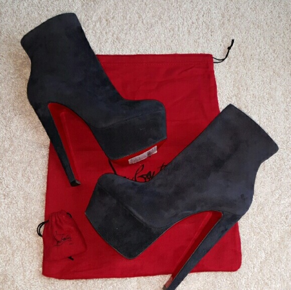 🚫SOLD Louboutin "Fierce" Navy Suede Boots BNIB 🚫 - Picture 2 of 4