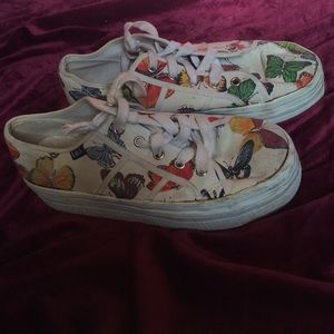 Platform 90s butterfly shoes