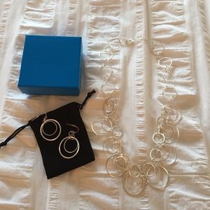Necklace and Earring set!