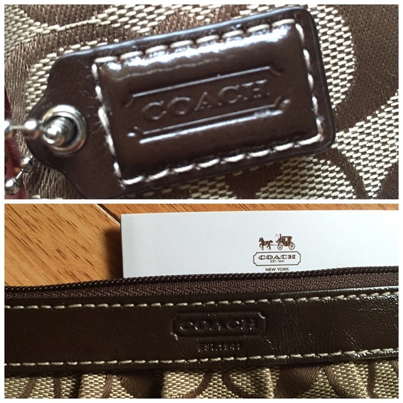 BRAND NEW, NEVER USED Coach Wristlet - Picture 4 of 4