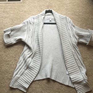 Old navy size medium short sleeved sweater