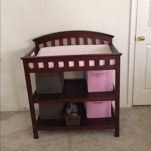 Furniture crib set