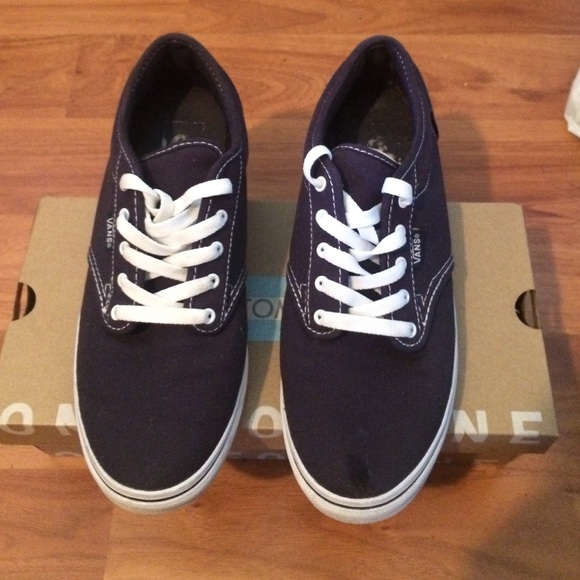 Navy blue vans!!!
