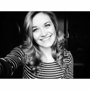 Meet your Posher, Lauren