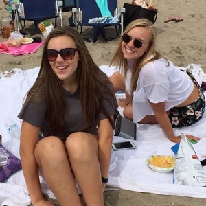 Meet your Posher, Abby