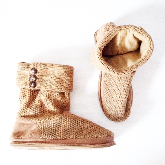 knit slouchy boots - Picture 3 of 4