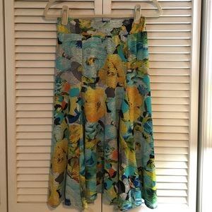 💐 Floral Mid Length Skirt