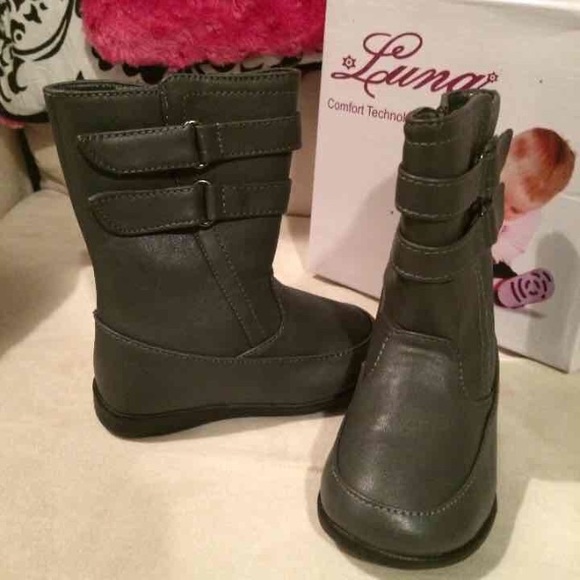 Toddler 7 Grey Boots - Picture 2 of 4