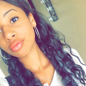 Meet your Posher, Brianna