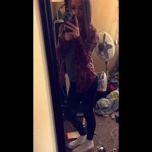 Meet your Posher, Alyssa