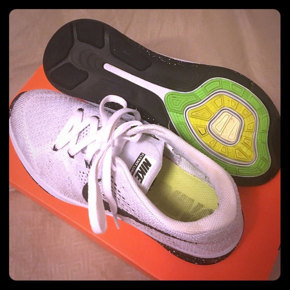 Nike Flyknit Lunar 3