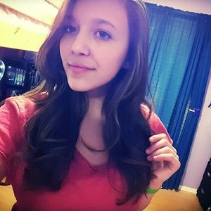 Meet your Posher, Marissa