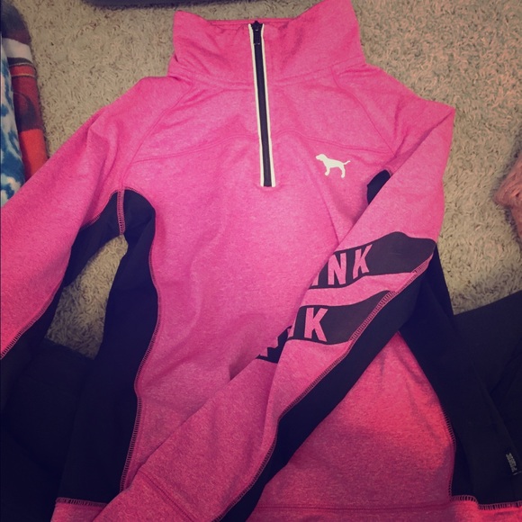 PINK Victoria's Secret Other - VS PINK active half zip