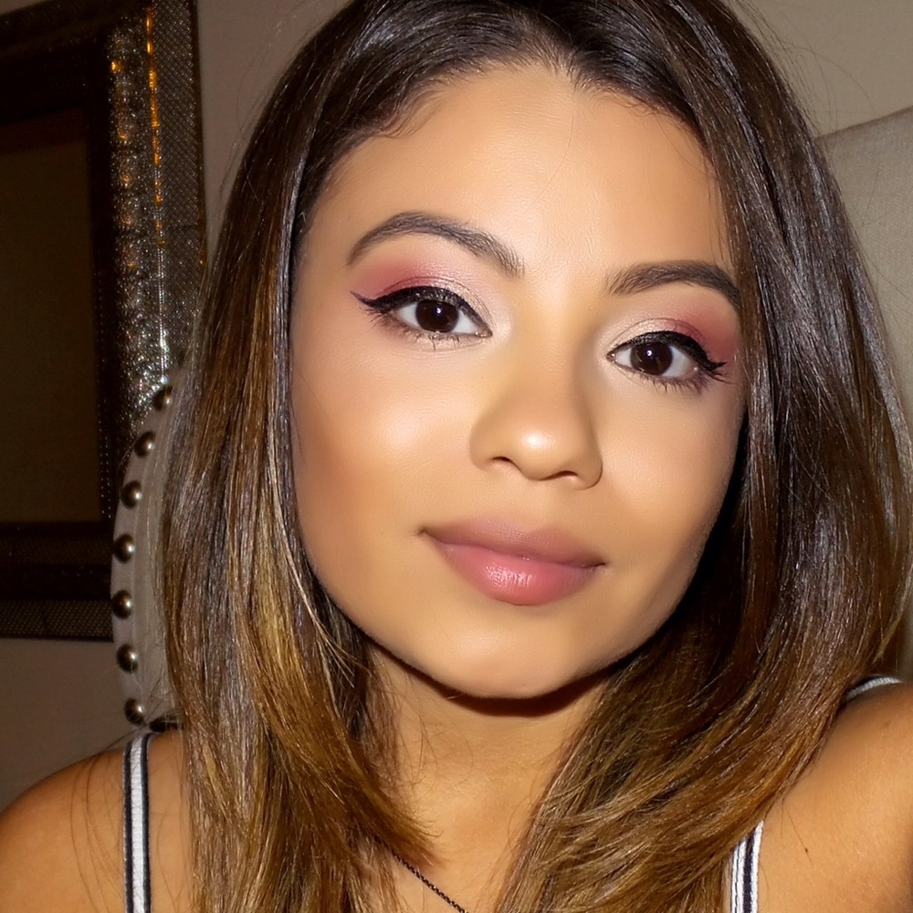 Meet your Posher, Kenia