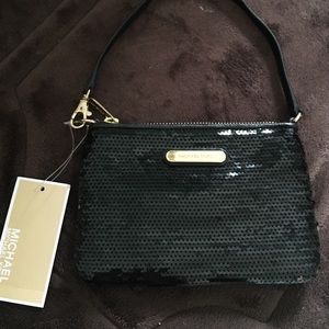 Michael kors wristlet