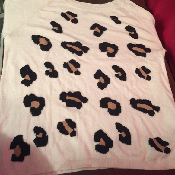 GAP Cheetah long sleeve sweater