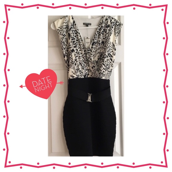 🚫SOLD🚫 LAST CHANCE! 🆑 Express dress w/ belt