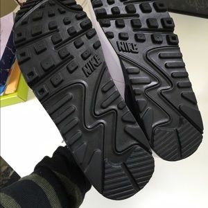 Nike Shoes - Nike Air Max 90 Black & White Nike Shoes - Nike Air Max 90 Black & White