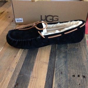 Ugg Dakota shoes