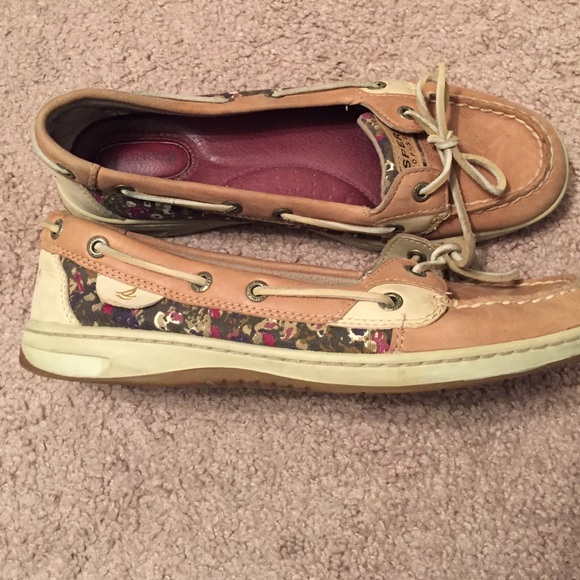 Sperry boat shoes