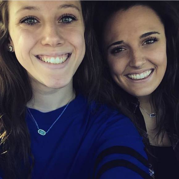 Meet your Posher, Aleysa