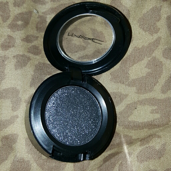Mac Pressed Pigment Limited Edition