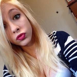 Meet your Posher, Izabelle
