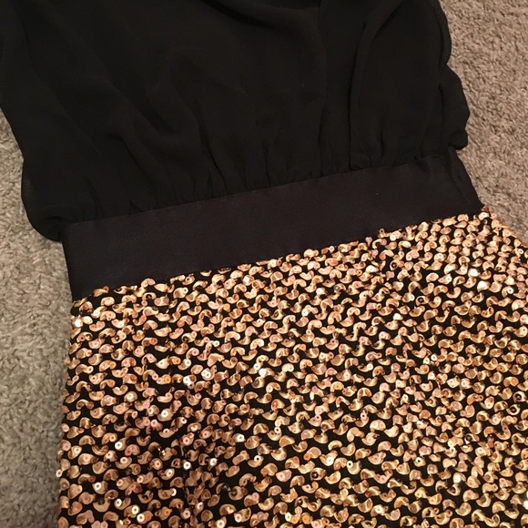 Party dress - Picture 4 of 4