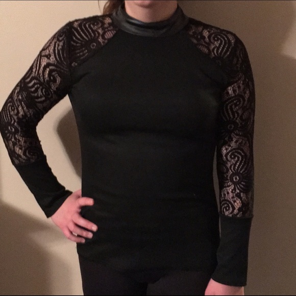 S/M ONLY! Lace and Leather Top! NEW! - Picture 2 of 6