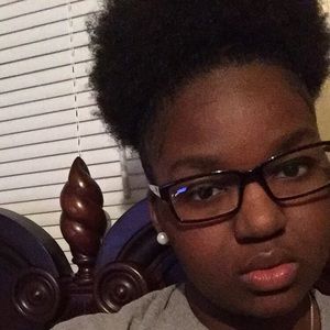 Meet your Posher, Tyra