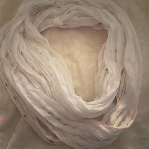 White infinity scarf
