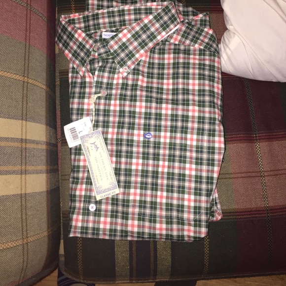 Large southern tide button down. Never worn