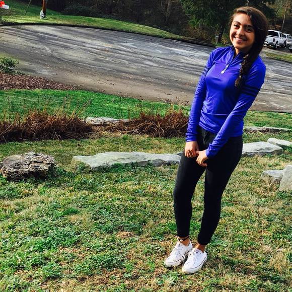 Meet your Posher, Liz