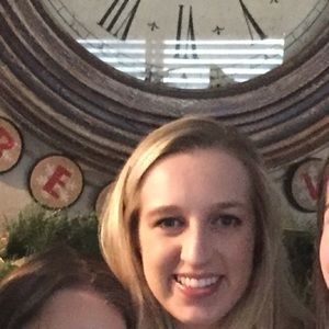 Meet your Posher, Addison