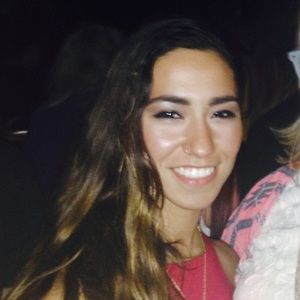 Meet your Posher, Romina