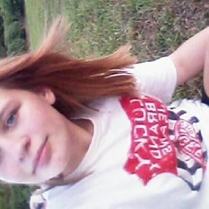 Meet your Posher, Caitlin