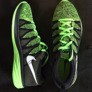 Nike flyknit lunar 2