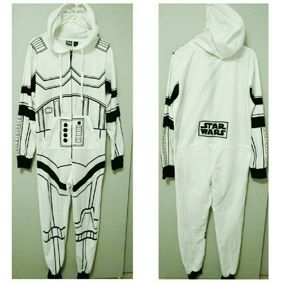 *SOLD* Star Wars collectible onesie - Picture 2 of 3