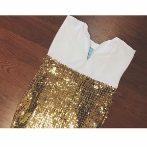 Low Cut White and gold sequin body con dress Large