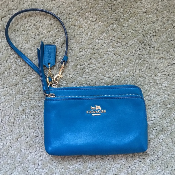 Coach Wristlets Gem