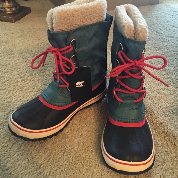 SOREL Shoes - BRAND NEW Sorel Carnival Boots