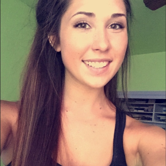 Meet your Posher, Victoria